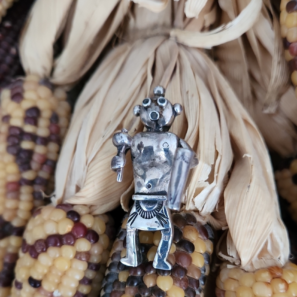Cool Vintage Sterling Native American Mudhead Figural Pin 🩶❤️